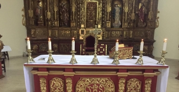 https://arquimedia.s3.amazonaws.com/263/parroquia/altar-2019jpg.jpg
